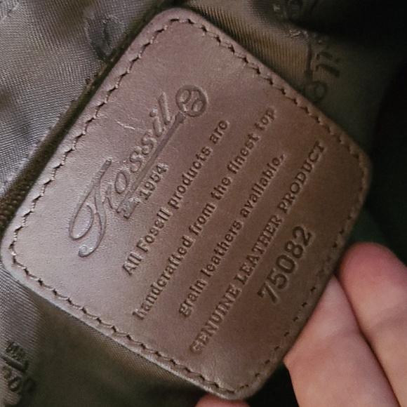 Fossil Leather Crossbody/Sholder Bag ❤️ - Picture 9 of 12